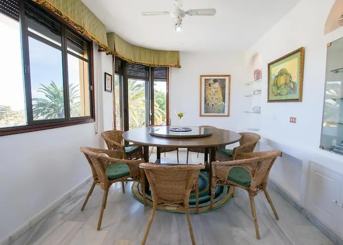 Rural With Private Pool Vila *