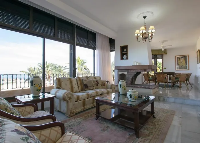 Rural With Private Pool Villa *